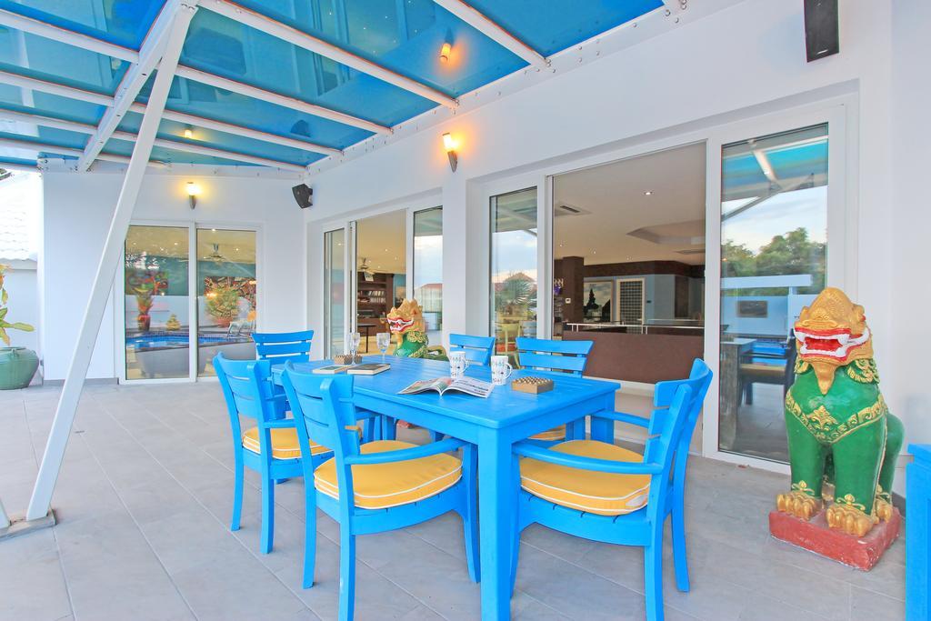Villa Sharrow Bay Pattaya Esterno foto